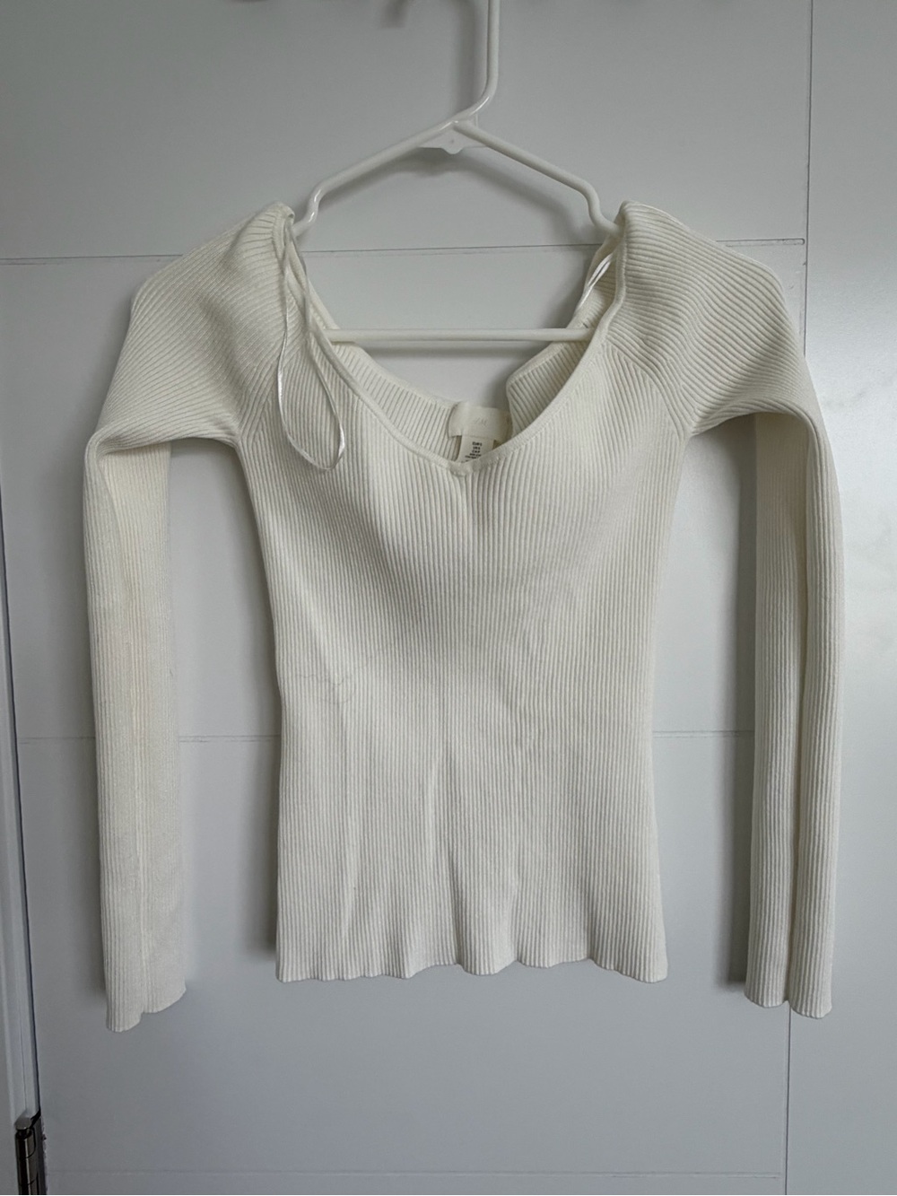 H&M Off-White Ribbed Scoop-Neck Tank - Picture 1 of 2